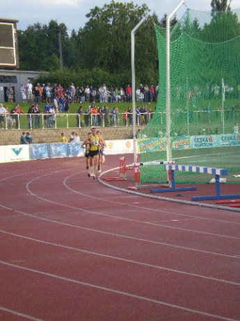 Běžci-finále 10 km.JPG