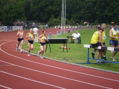 5000m - Jana Nevřalová a Marie Dostálová.JPG