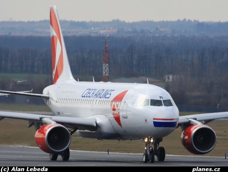 A319-112 Czech Airlines ČSA OK-NEN.jpg