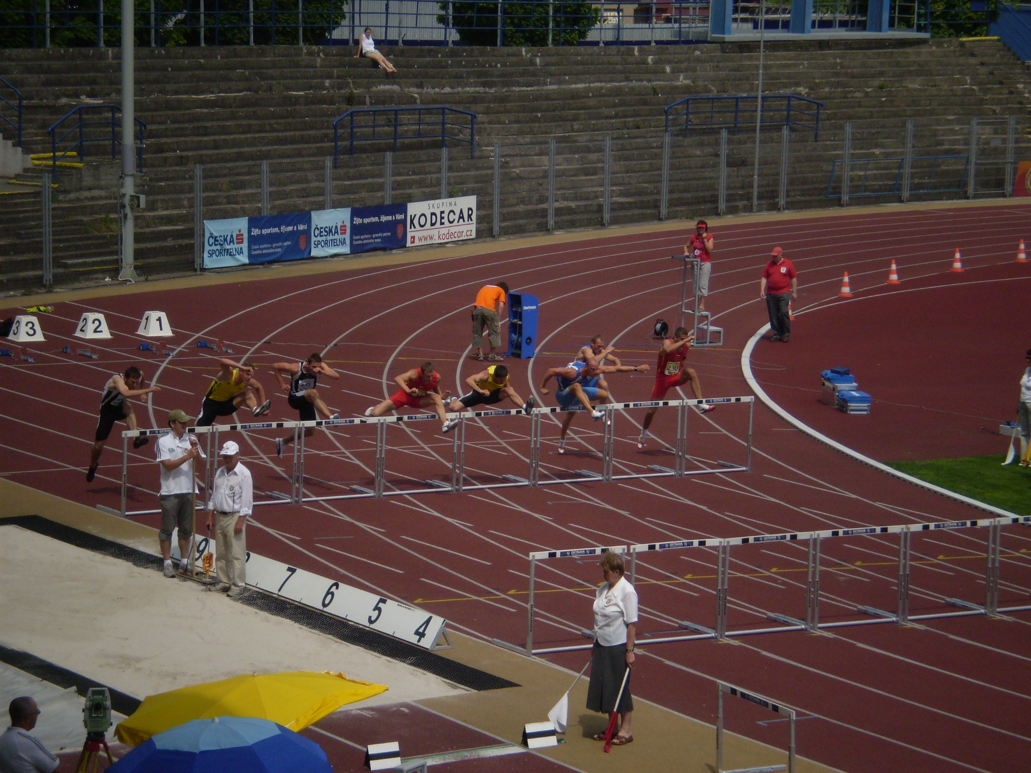 110m př.-ve 4.dráze Čech-v 7.dráze Janeček.JPG